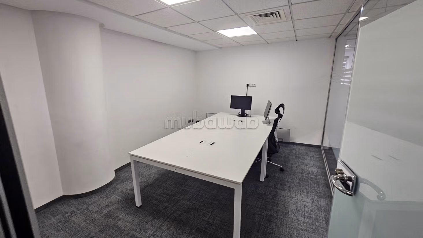 Bel piano ufficio di 125 m2 a Palmier