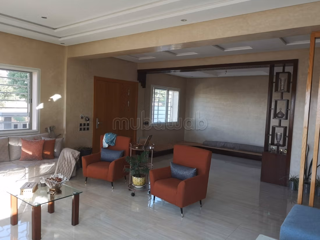 Anuncio para vender una villa