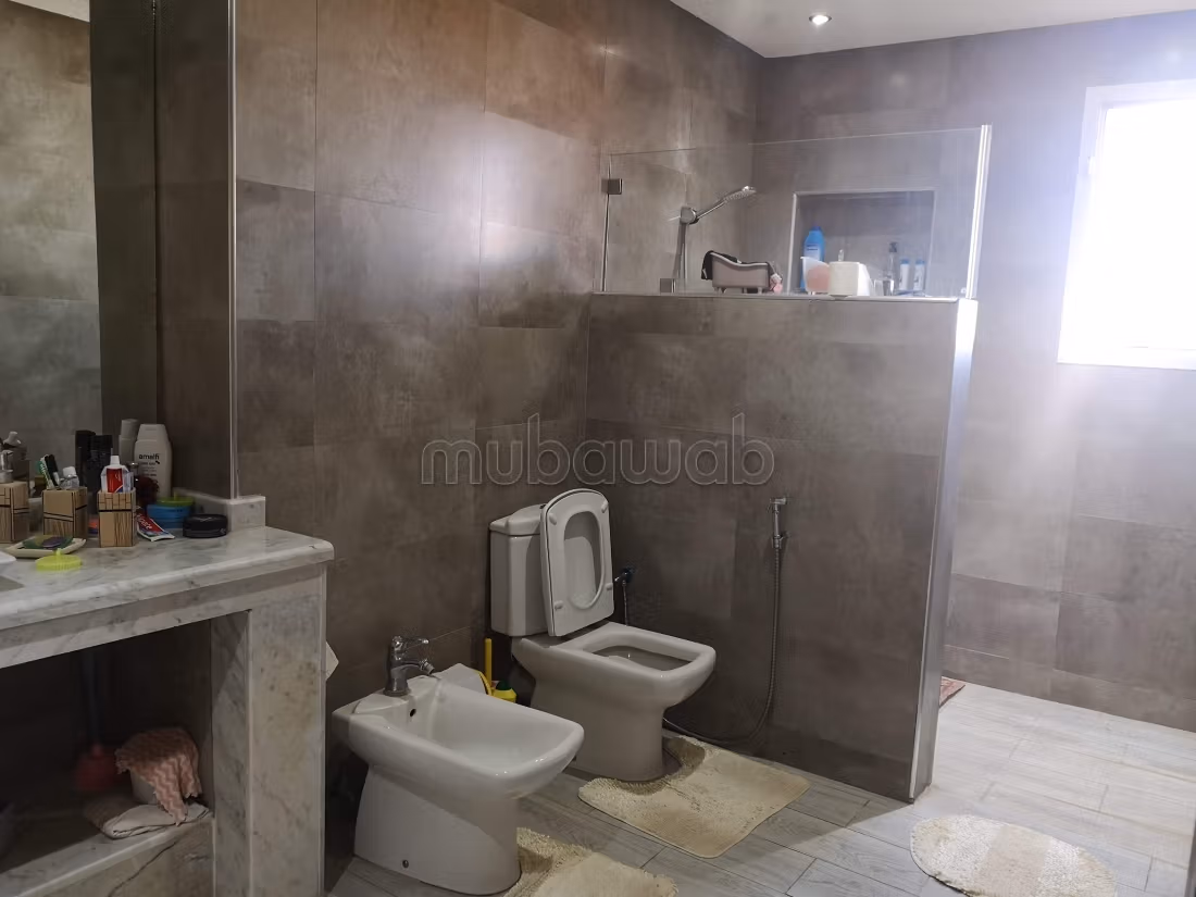 Anuncio para vender una villa