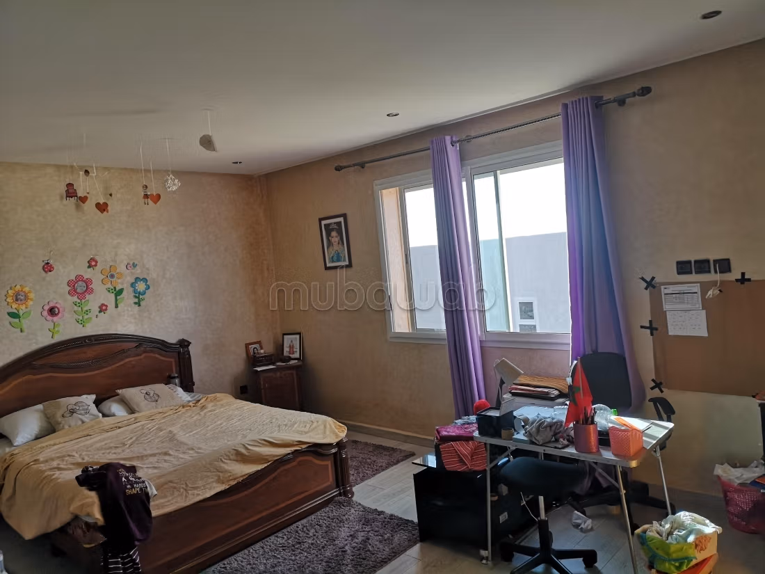Anuncio para vender una villa