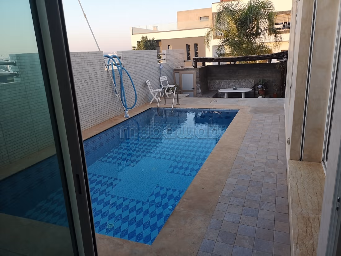 Anuncio para vender una villa
