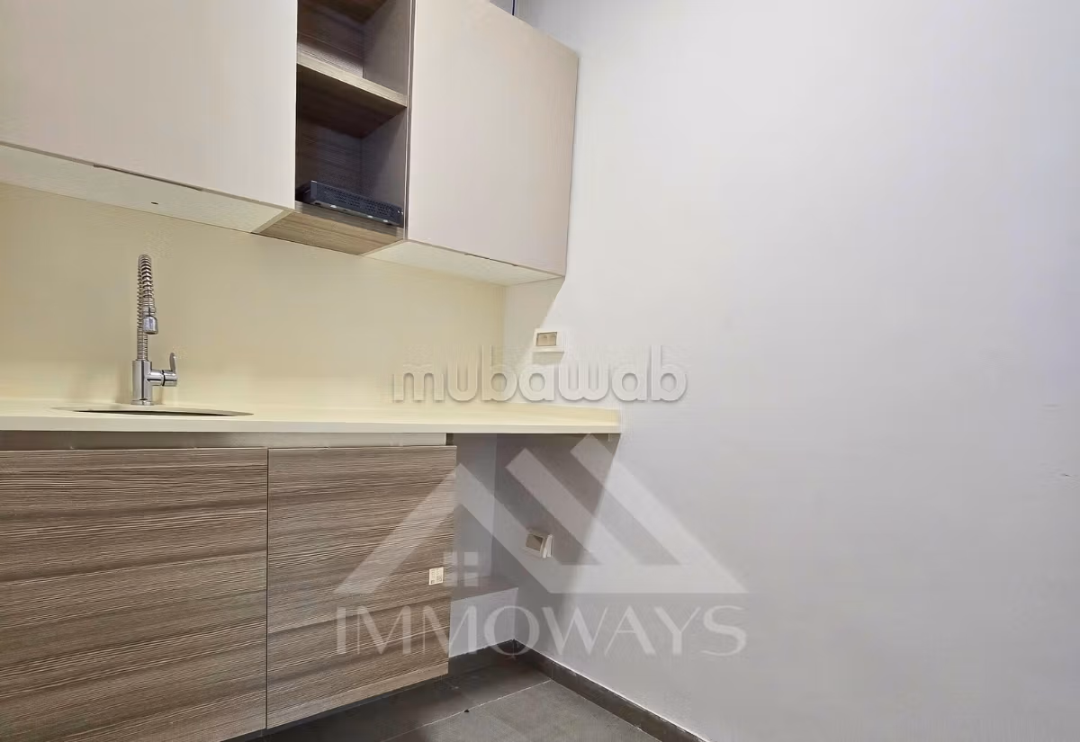 Ufficio 146m² in affitto a Berges du Lac 2