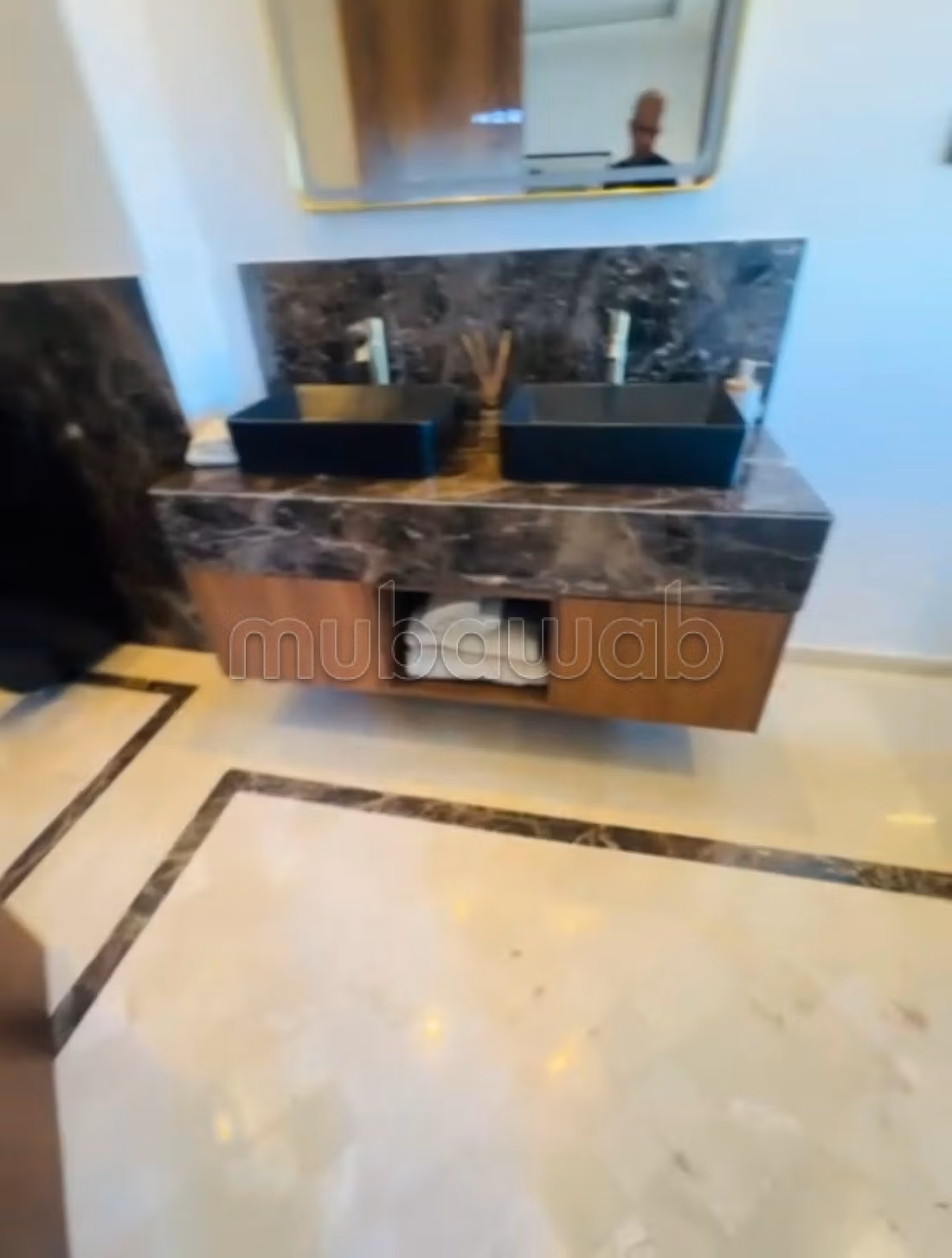 Magnifique villa à vendre à Avenue Mohamed 6, 
Surface totale 500m²
