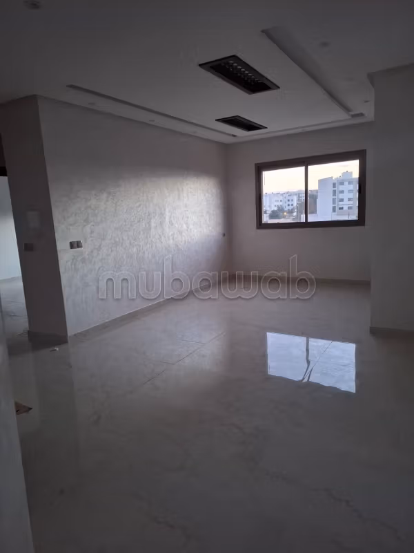 Appartement neuf à louer à Al Wifak Temara