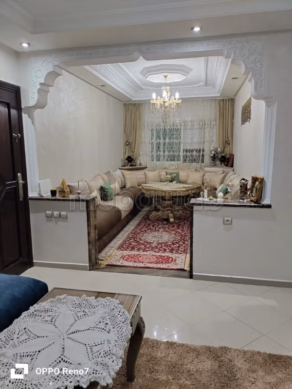 Appartement en vente à Dyour El ghaba. 
2 chambres agréables. 
Cuisine entièrement équipée
