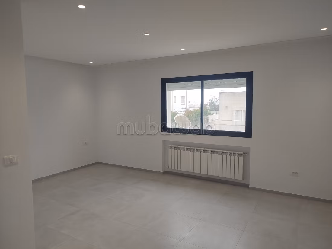 For rent a new high-end villa floor