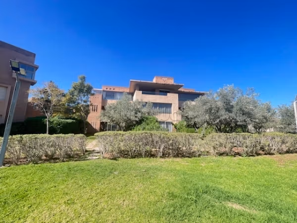 Sale of a plot of land for a villa
