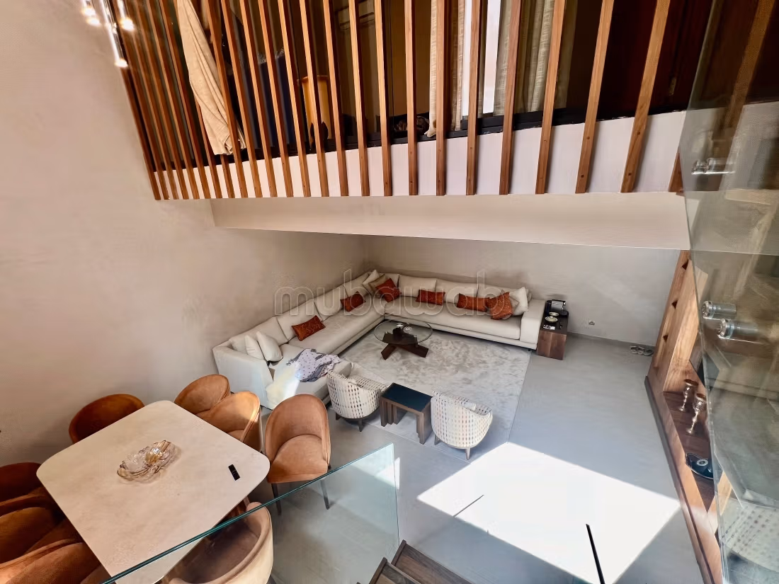 Superbe appartement à vendre à Route Casablanca.
Surface de 189 m².
Antenne parabolique, résidence sécurisée — 4