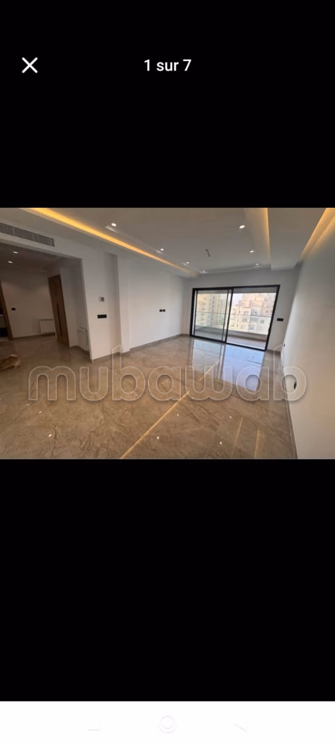 Empty S2 Apartment for Rent with Lake View