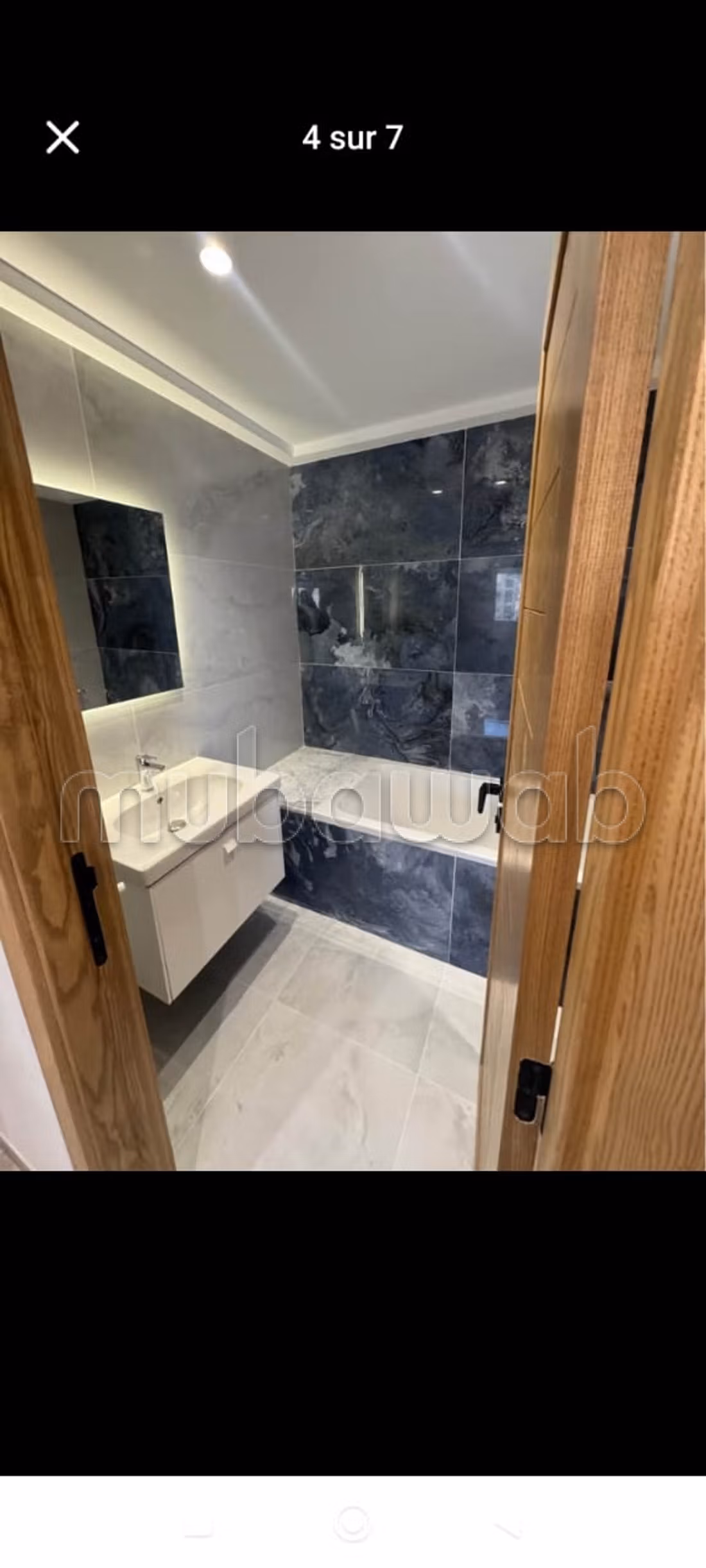 Empty S2 Apartment for Rent with Lake View