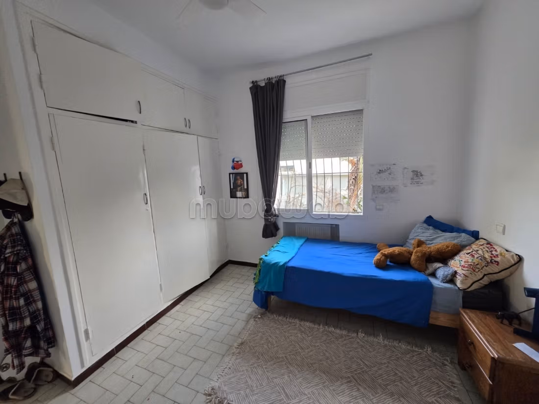 Bella villa vuota in affitto a Cil