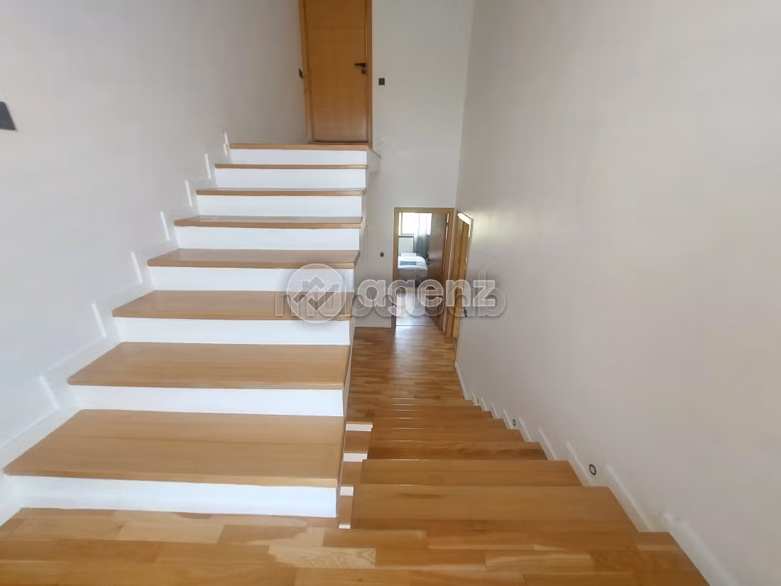 Villa in vendita 437 m², 4 camere Bouskoura Bouskoura