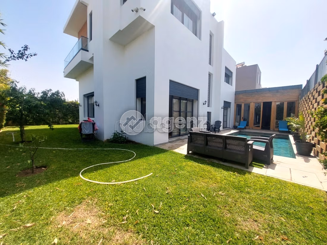 Villa in vendita 437 m², 4 camere Bouskoura Bouskoura