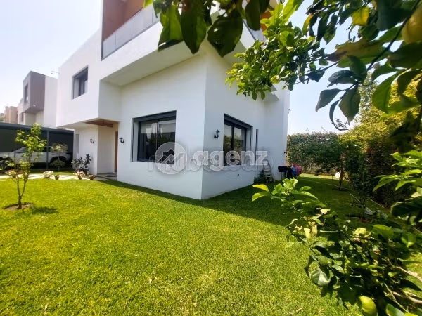 Villa for sale 437 m², 4 bedrooms Bouskoura Bouskoura