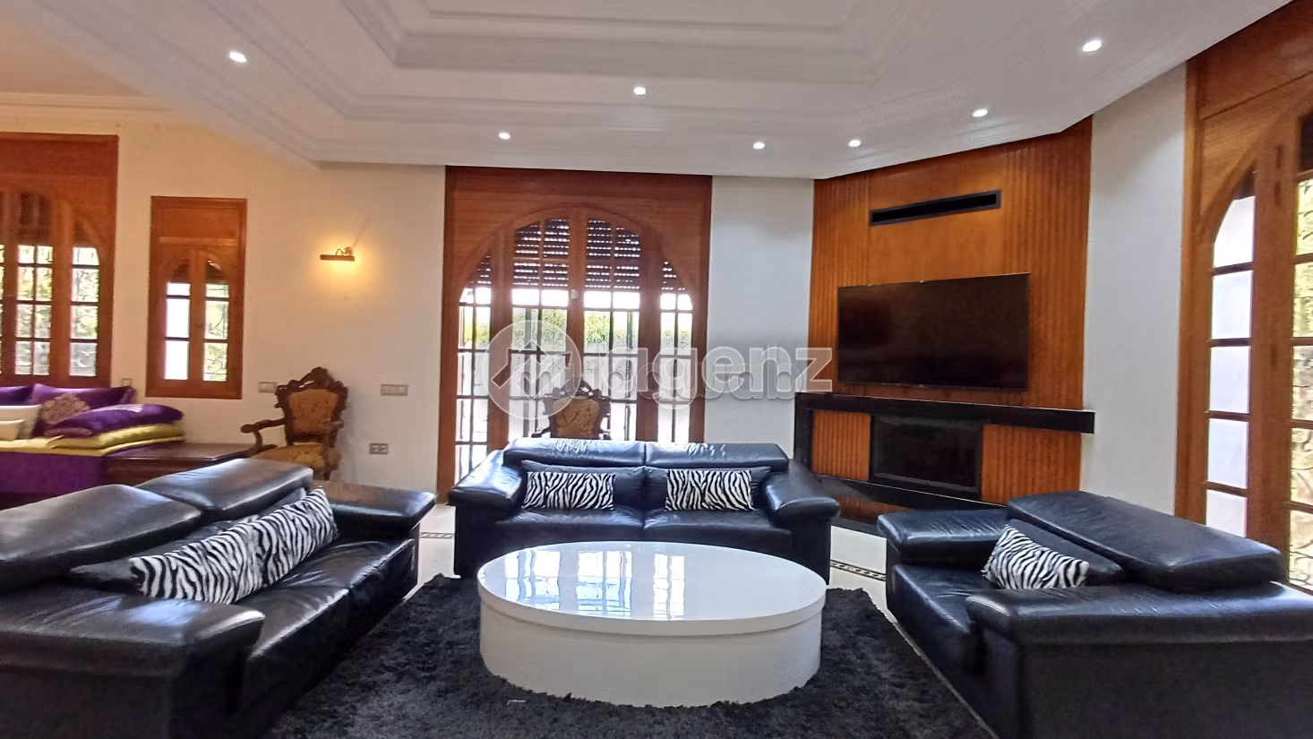 Villa à vendre 630 m², 5 chambres Sidi Maarouf Casablanca