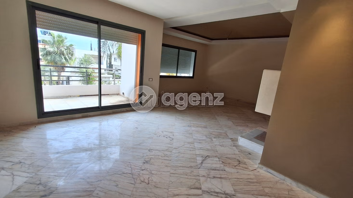 Duplex à vendre 306 m², 4 chambres Aéroport Mohammed V Bouskoura