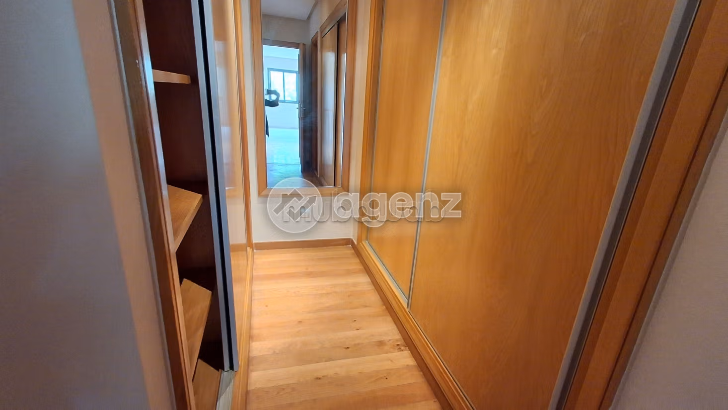 Duplex à vendre 306 m², 4 chambres Aéroport Mohammed V Bouskoura