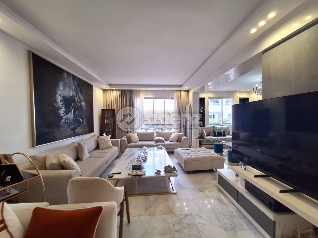 Appartement à vendre 247 m², 3 chambres Racine Casablanca