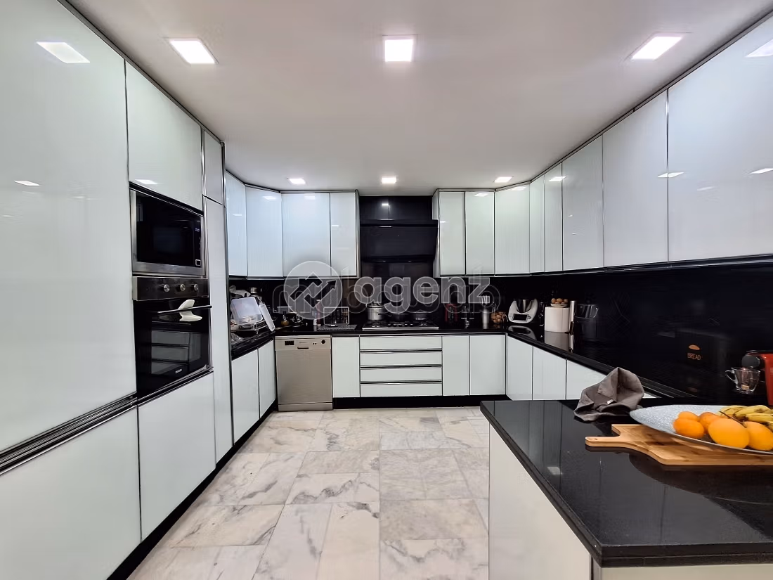 Appartement à vendre 247 m², 3 chambres Racine Casablanca — 3