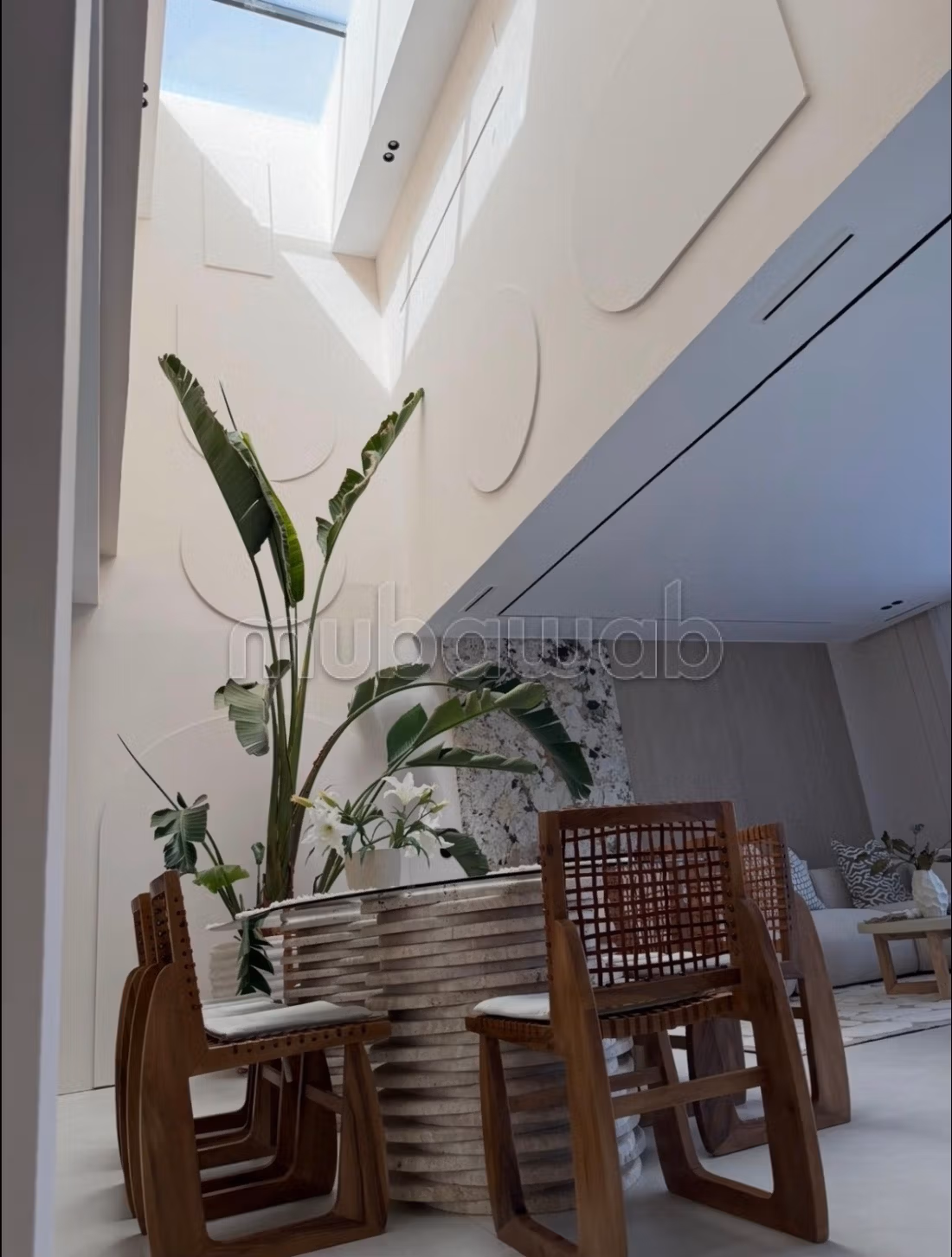 Villa de luxe à vendre à Route de Tahanaout. 8 pièces. Meublé