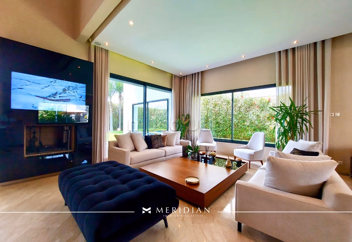 Location Villa de prestige de 600m² à Bouskoura