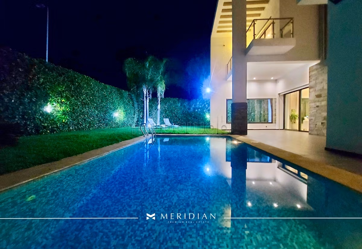 Location Villa de prestige de 600m² à Bouskoura