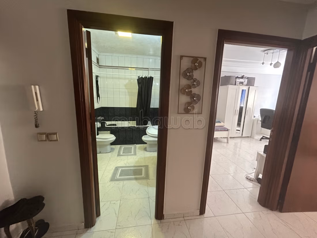 Grand apprtement meublé quartier burger, maarif