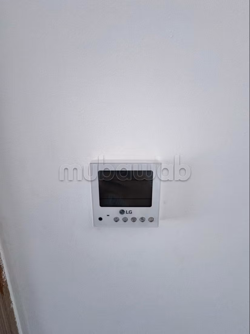 Offices for rent in Sidi Maarouf. Total area 51 m². With lift
