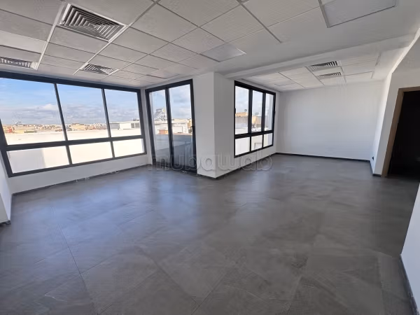 Ufficio da affittare a Sidi Maarouf. Superficie totale 51 m². Casa con servizio concierge
