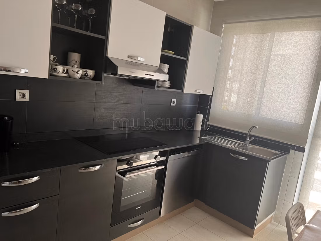 Bel appartement à vendre à Guich Oudaya. 3 belles chambres. Ascenseur et places de parking — 3