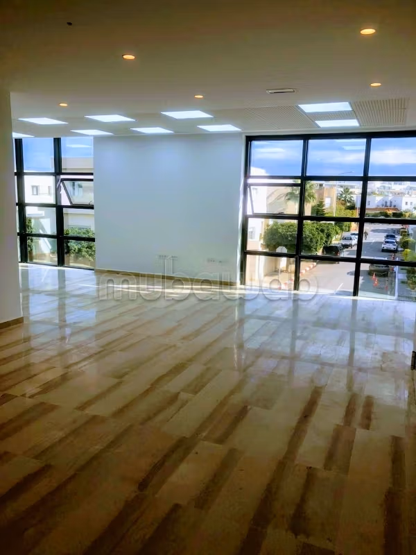 For rent an open space at lac2