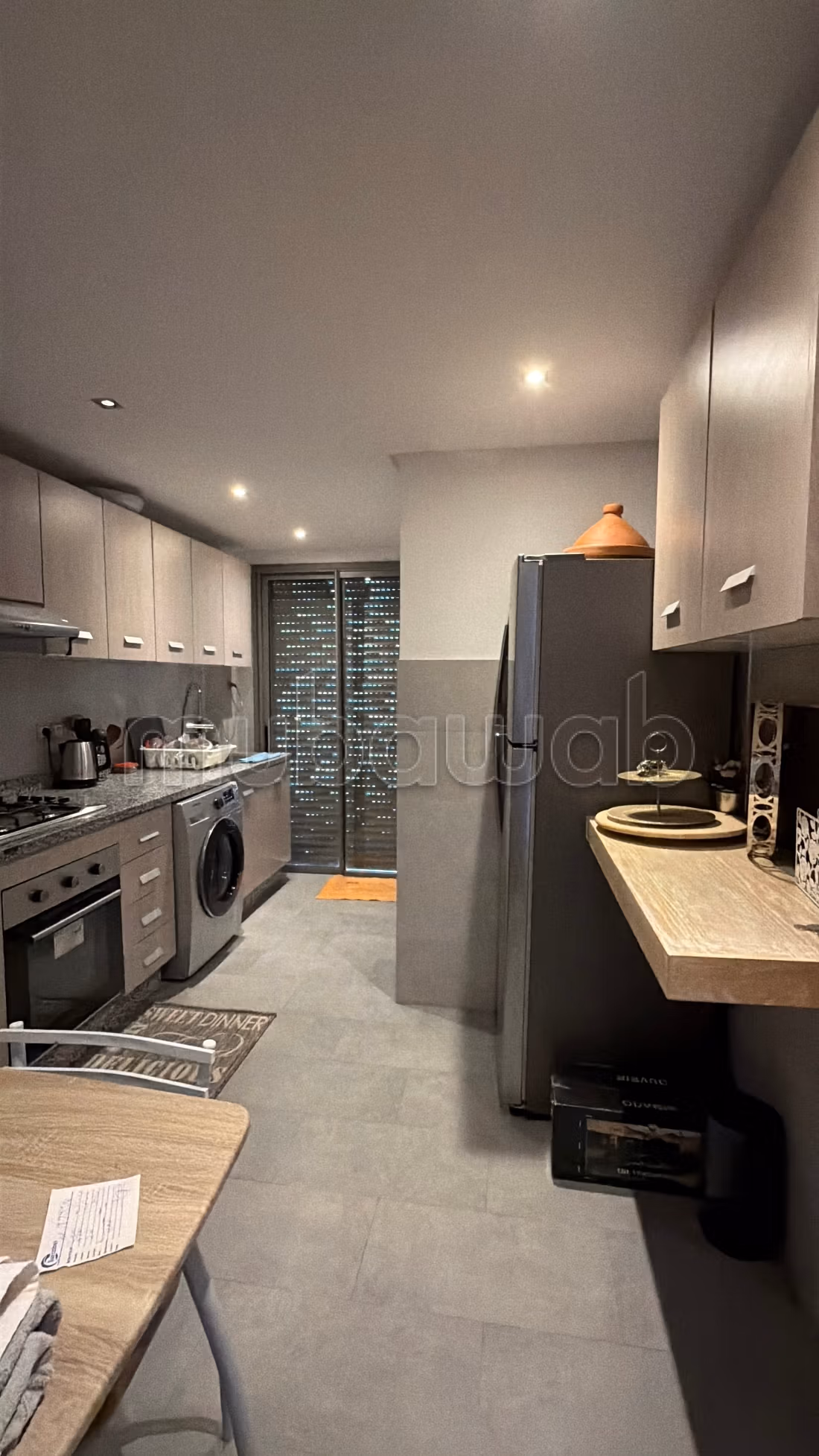 Vend appartement à Belvédère. 
3 belles chambres. 
Porte blindée, sécurité — 5