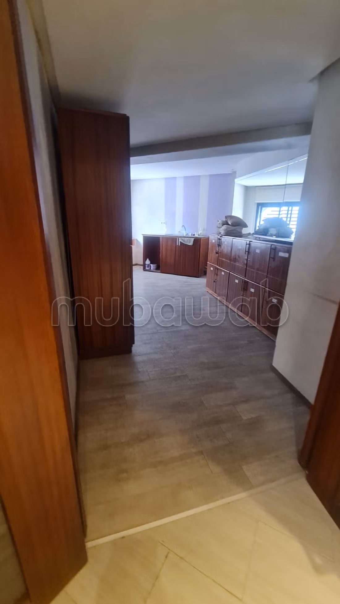 2 Mars – Local comercial de esquina en venta