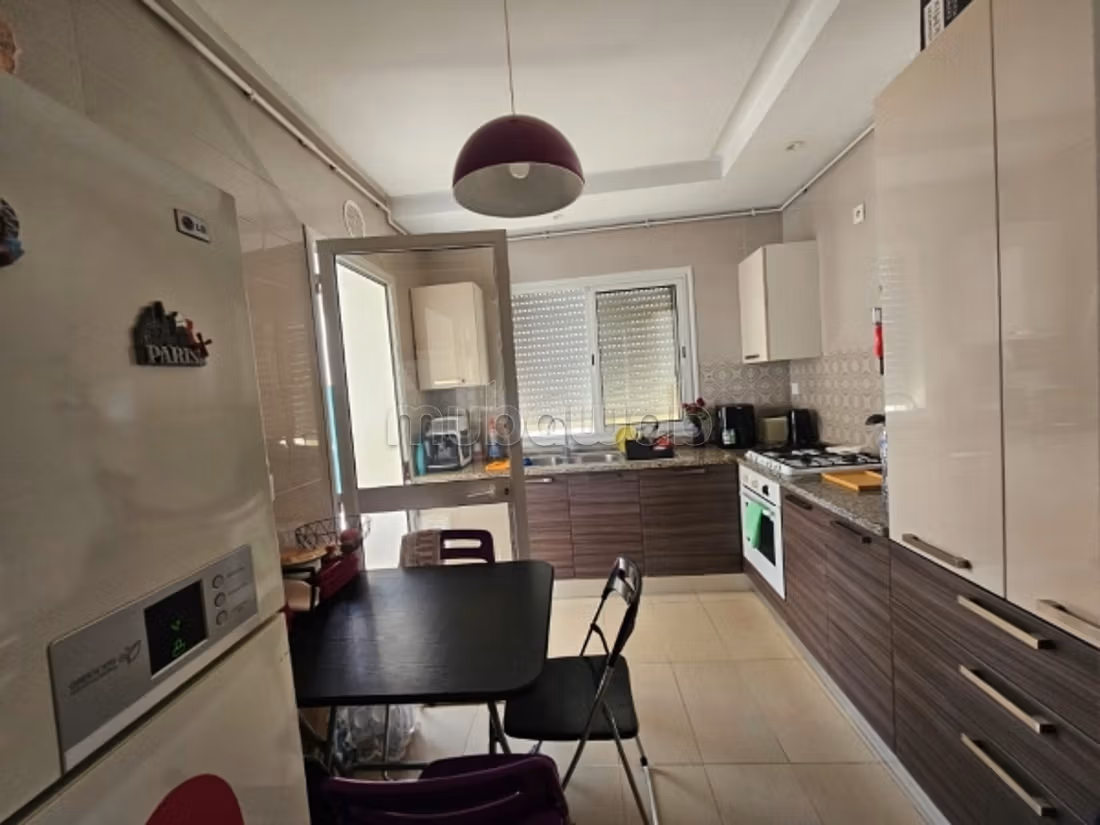 A vendre un appartement s3 meublé à l'Aouina