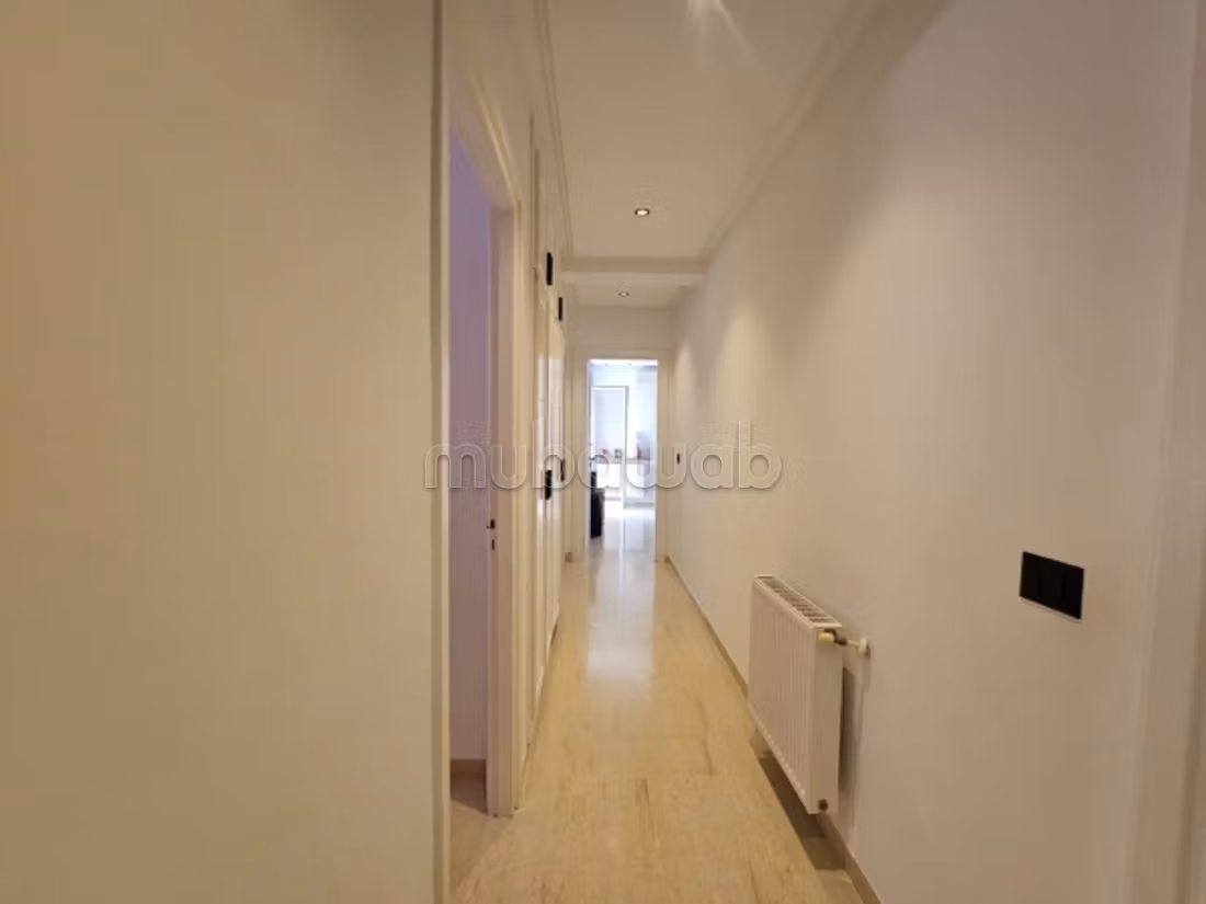 A vendre un appartement s3 meublé à l'Aouina