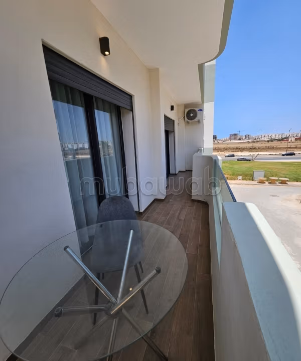 Affitto di uno splendido appartamento a Ain Diab Extension. 2 ampi locali. Arredato