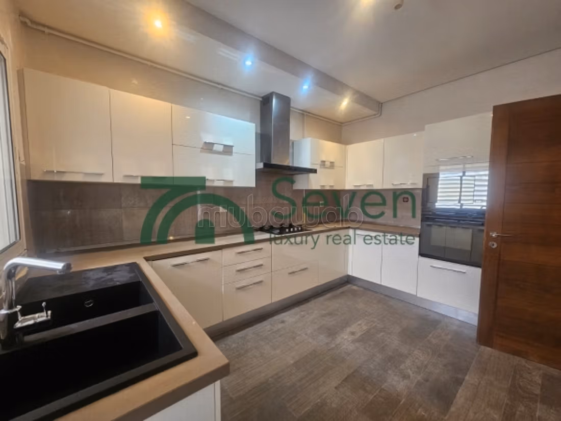 A vendre un appartement s3 aux jardins de Carthage