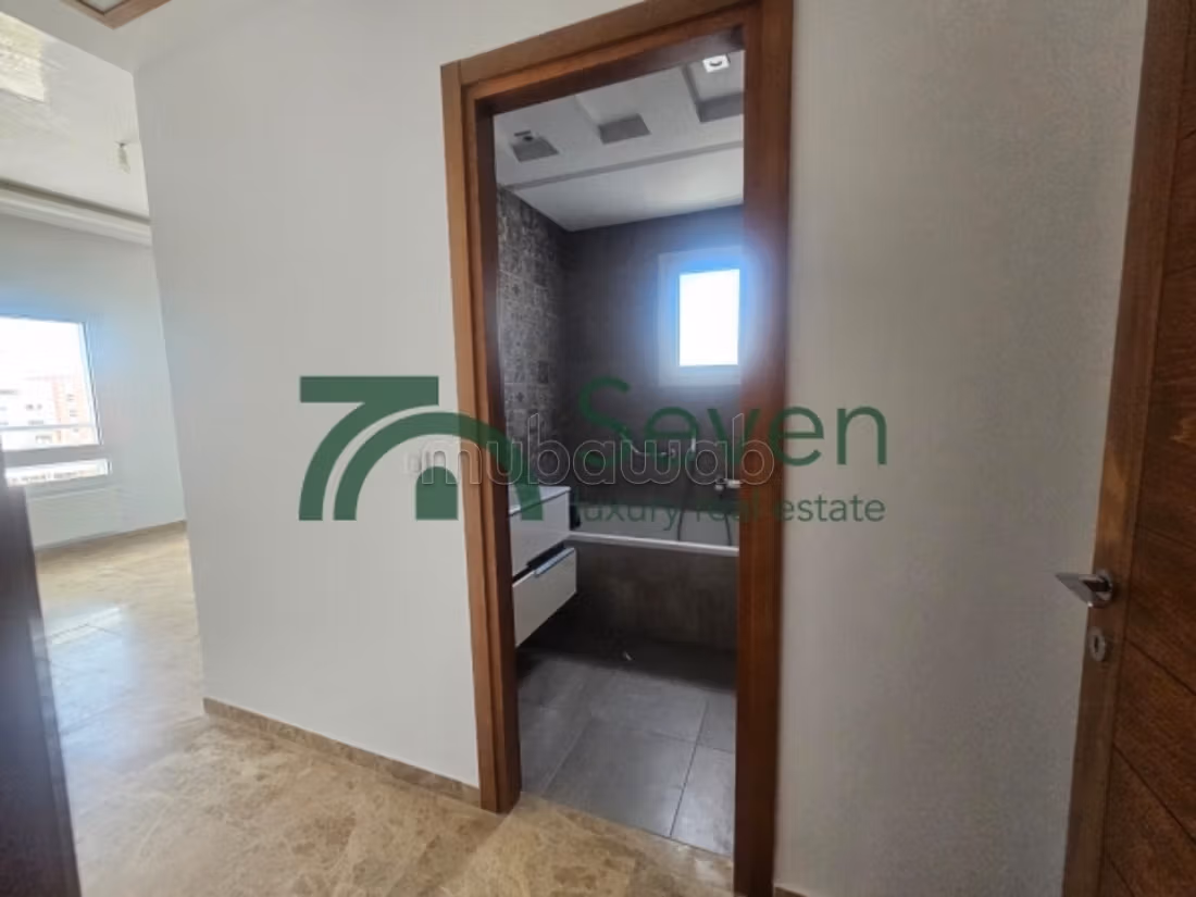 A vendre un appartement s3 aux jardins de Carthage