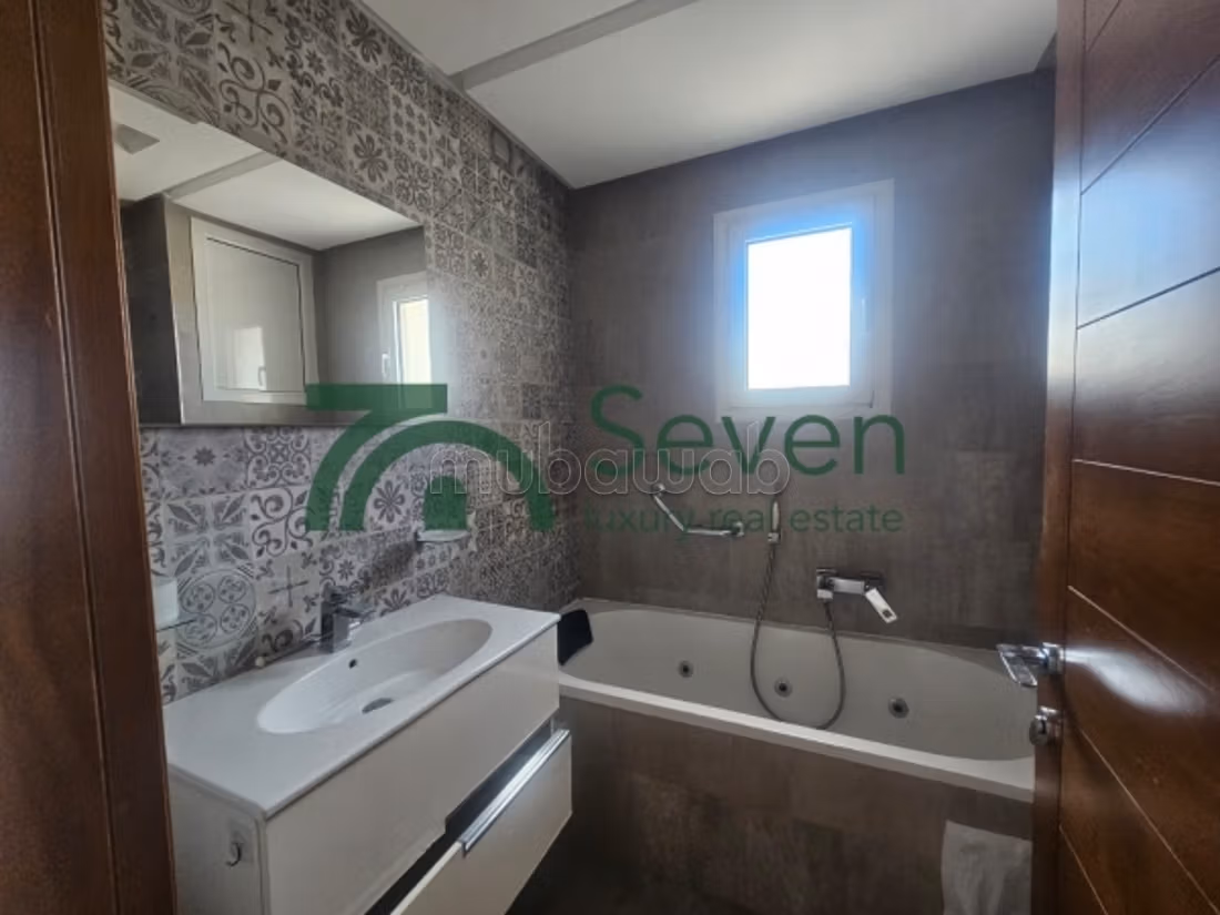 A vendre un appartement s3 aux jardins de Carthage