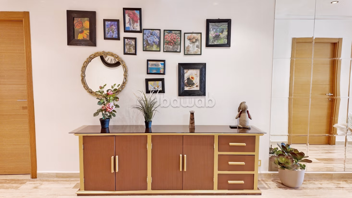 3 Bedroom Apartment - City Center