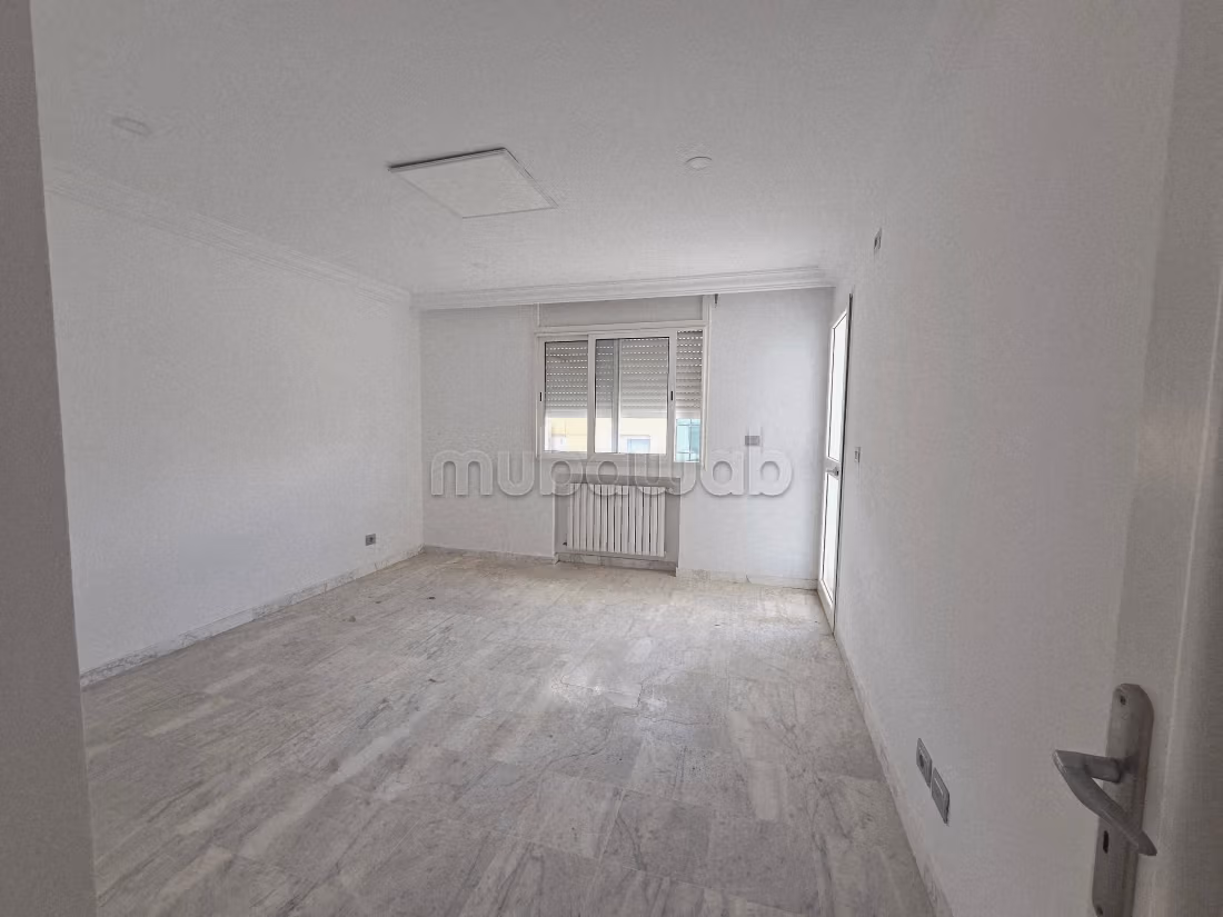 Location bureau H4 au lac 1