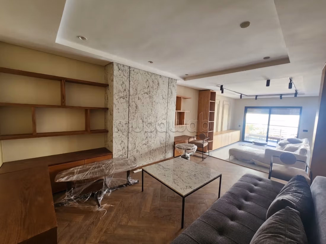 Rare Triplex plein Triangle d'or moderne ROOFTOP