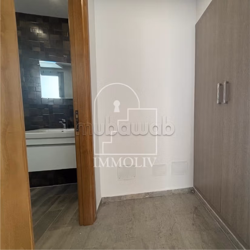 In vendita un appartamento S2 nuovo a Chotrana 1