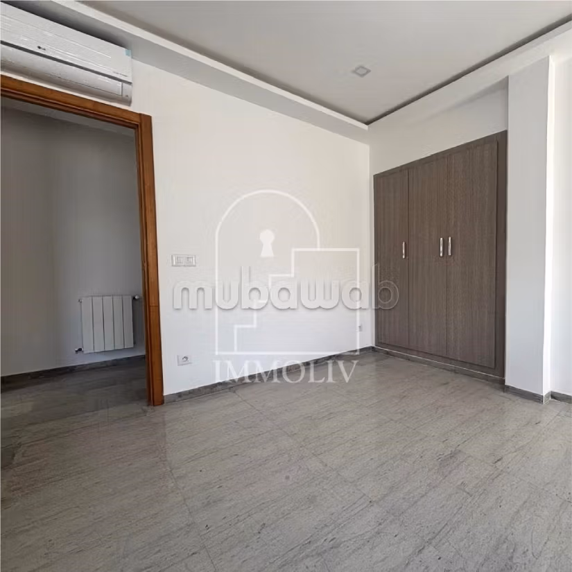 In vendita un appartamento S2 nuovo a Chotrana 1