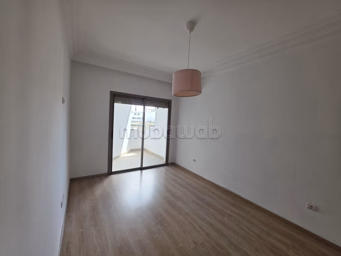 Penthouse apartment without overlooking