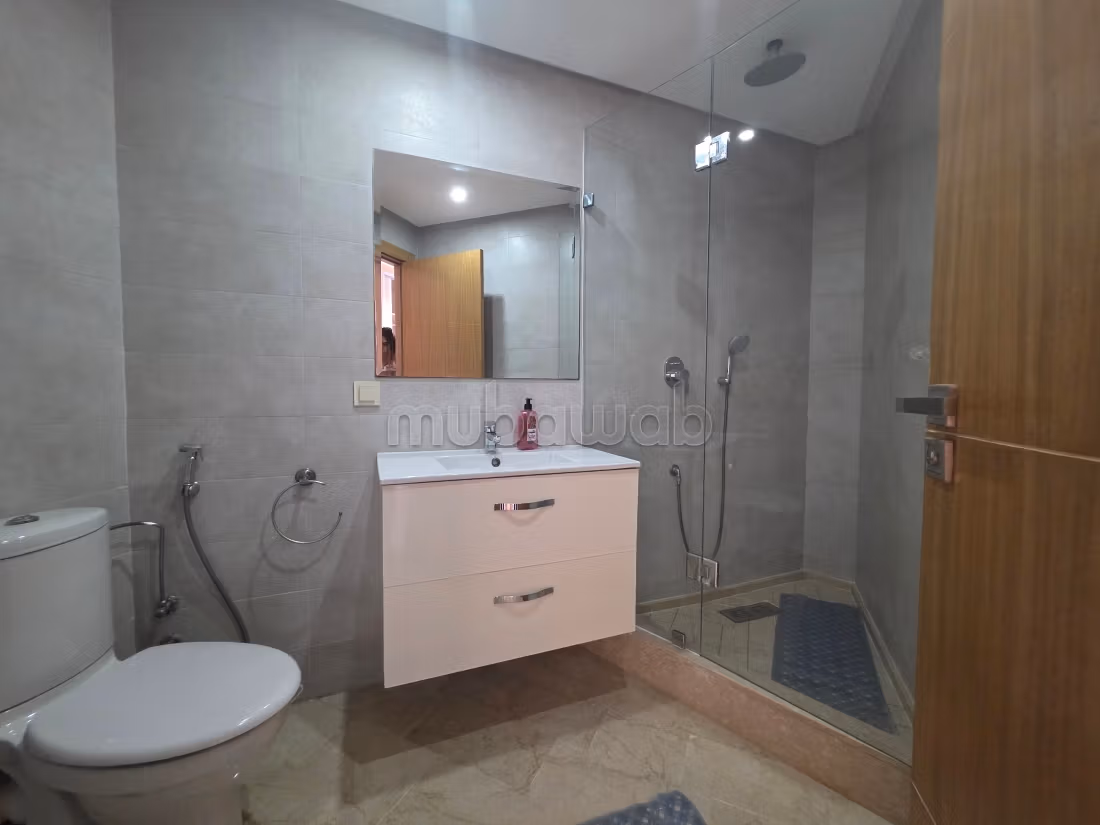 Apartment without overlooking close to CAFC