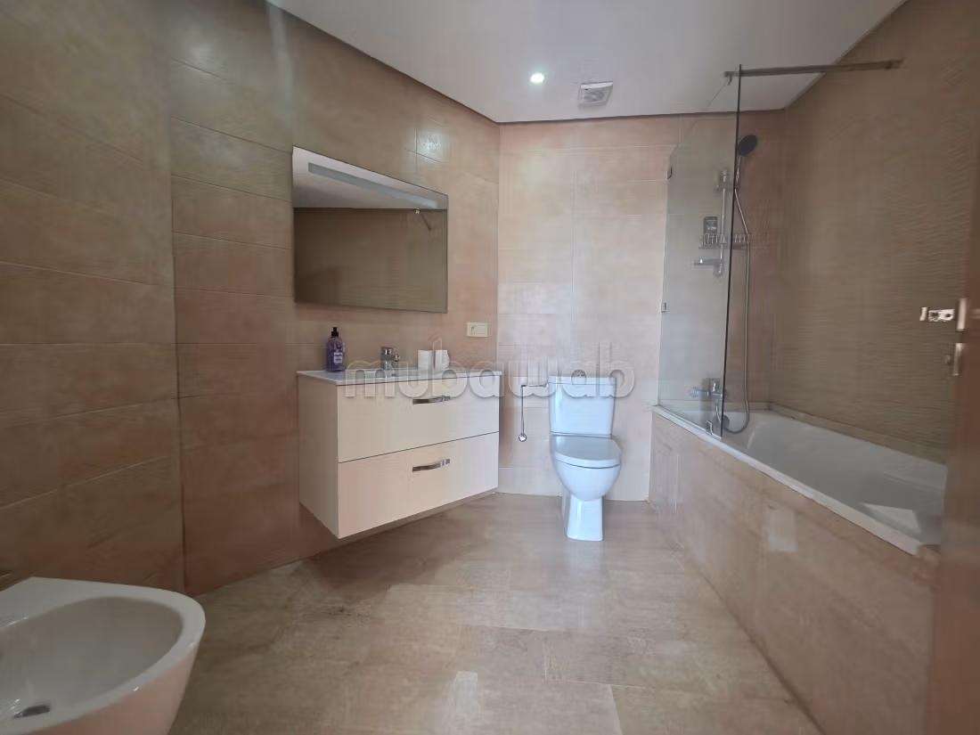 Apartment without overlooking close to CAFC