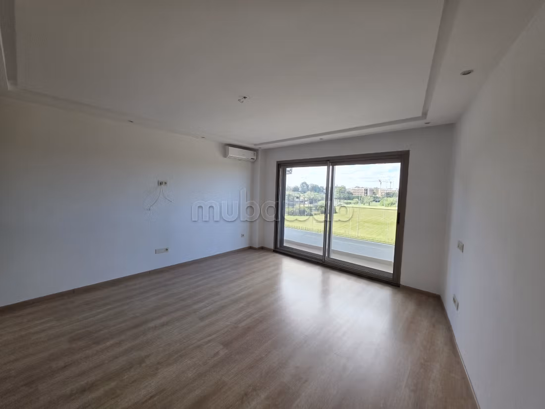 Penthouse apartment without overlooking
