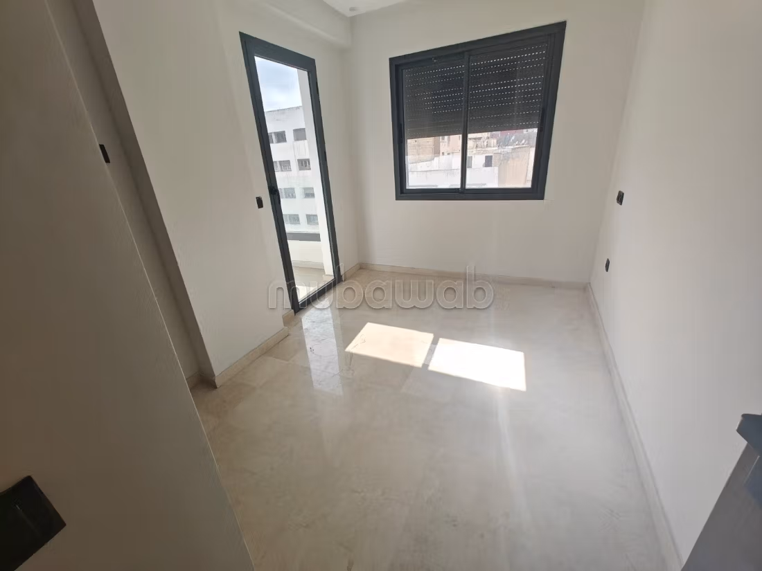 Location appartement vide sur roches noirs — 6