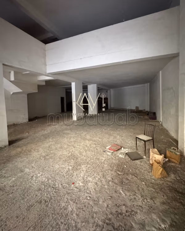 Affitta il locale commerciale perfetto per te a Centre. Superficie di 400 m²